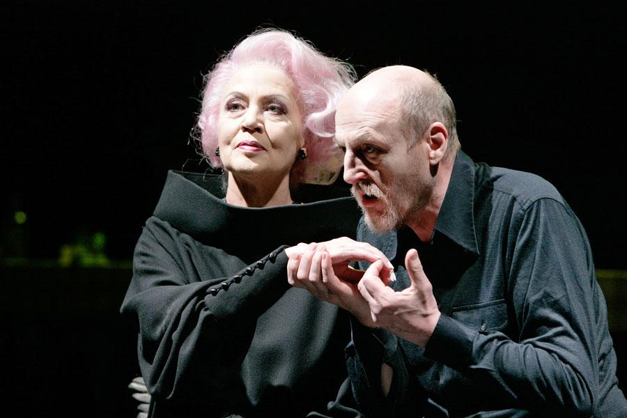 Foto von DER BESUCH DER ALTEN DAME von F. Dürrenmatt, Lilian Naef, 2008